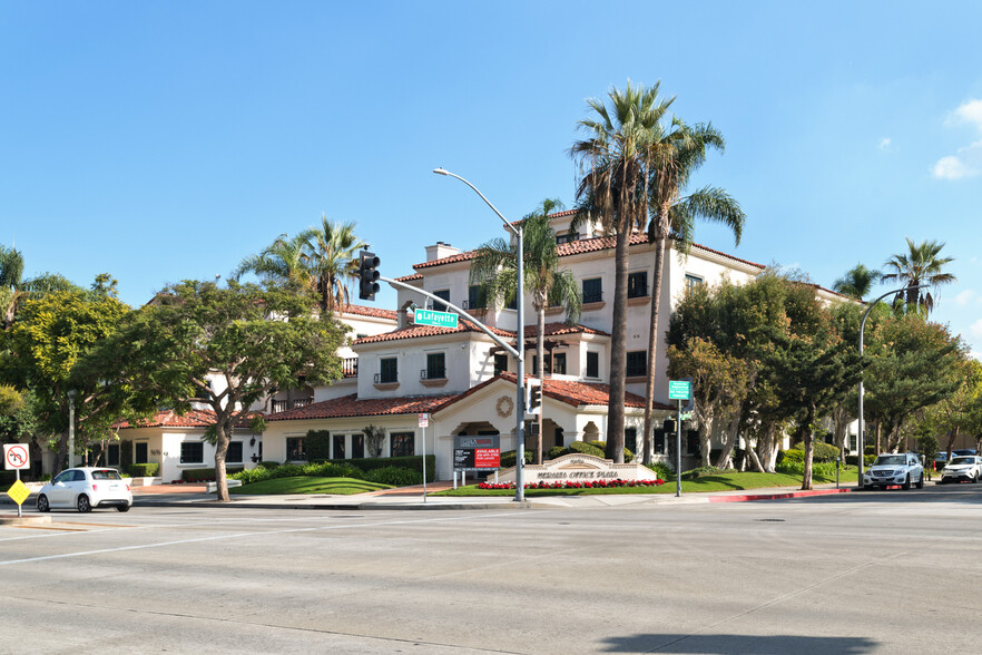 9696 Culver Blvd, Culver City, CA en alquiler - Foto del edificio - Imagen 3 de 17