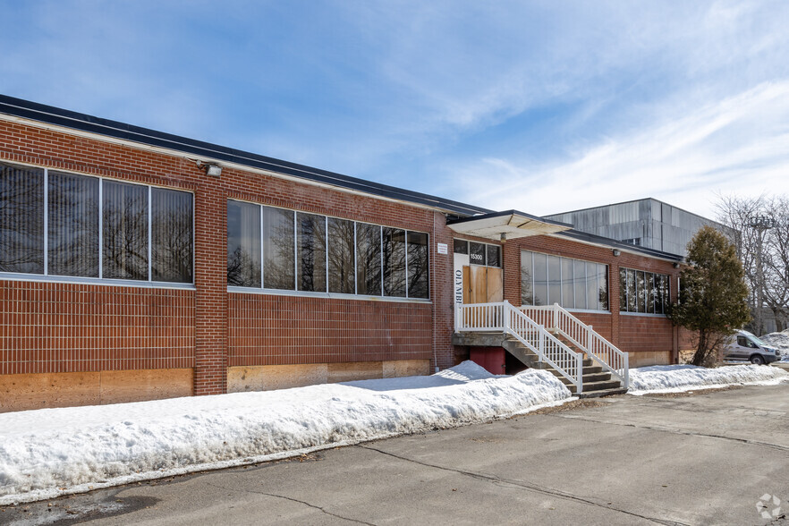 15300 Rue Sherbrooke E, Montréal, QC en alquiler - Foto del edificio - Imagen 2 de 6