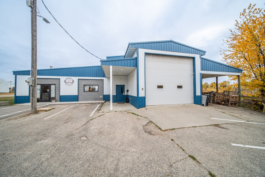 202 2nd Ave SW, Kasson, MN en venta - Foto del edificio - Imagen 1 de 37