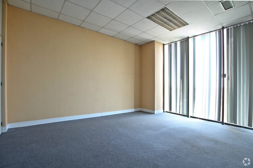 Calle Yécora, 2B, Madrid, Madrid en venta - Foto del edificio - Imagen 1 de 1