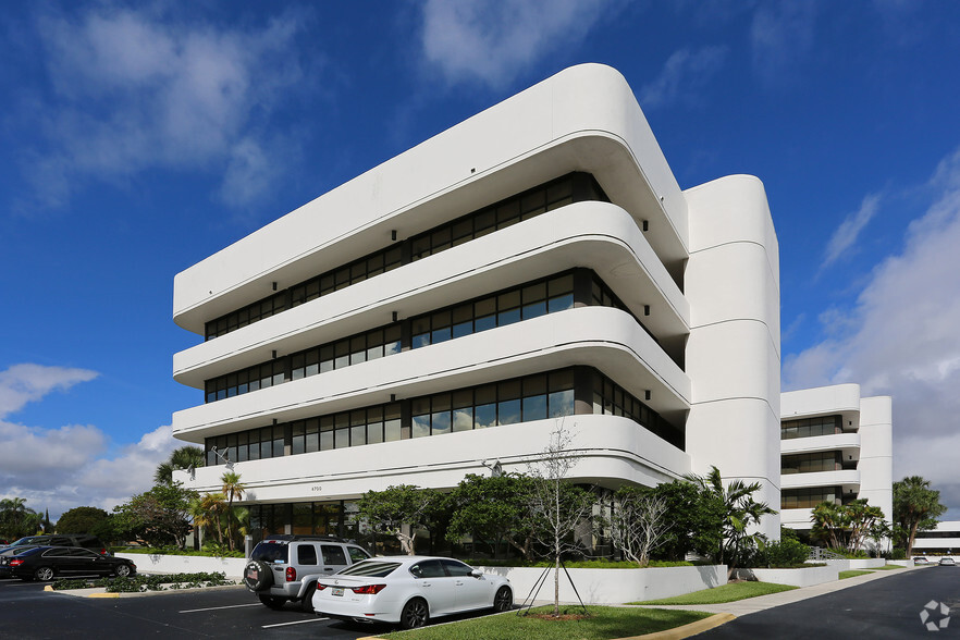 4700 NW Boca Raton Blvd, Boca Raton, FL en venta - Foto del edificio - Imagen 1 de 38