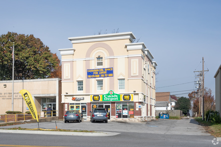 8 16th Ave, Brooklyn Park, MD en alquiler - Foto del edificio - Imagen 1 de 6