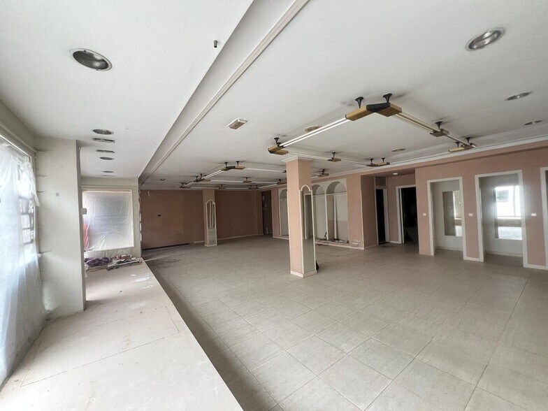 Local en Castrillón, Asturias en alquiler - Foto del edificio - Imagen 2 de 18