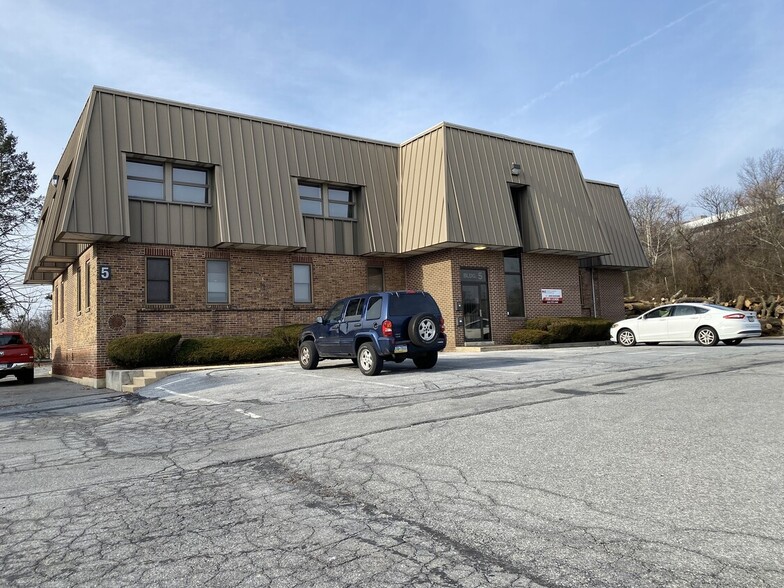 220 N Park Rd, Wyomissing, PA en alquiler - Foto del edificio - Imagen 2 de 21