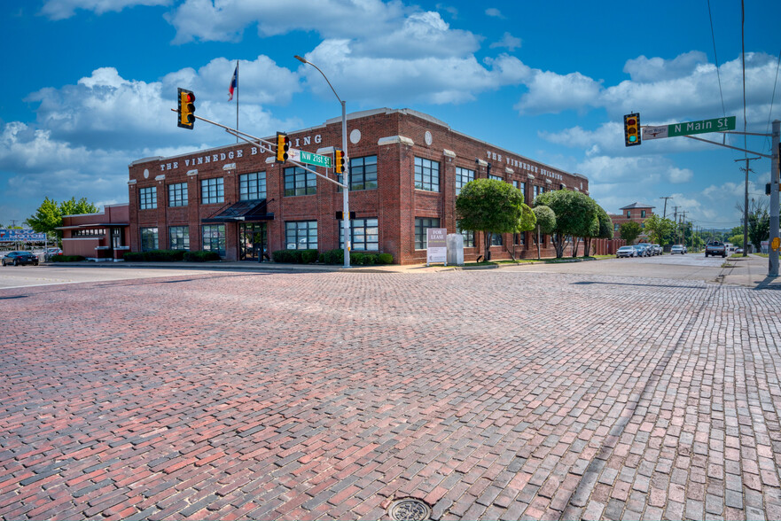 2100 N Main St, Fort Worth, TX en alquiler - Foto del edificio - Imagen 1 de 23