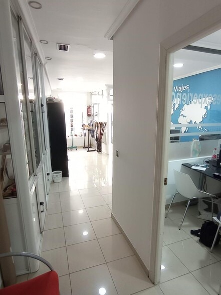 Local en Cáceres en venta - Foto del edificio - Imagen 3 de 20