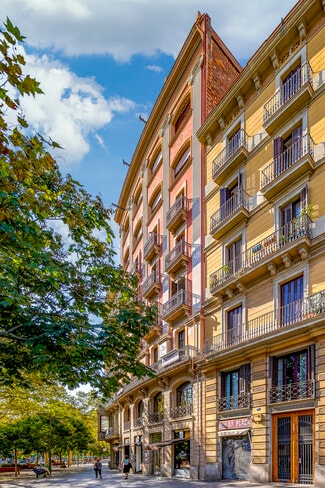 Más detalles de Plaça de Tetuán, 3, Barcelona - Oficina en alquiler