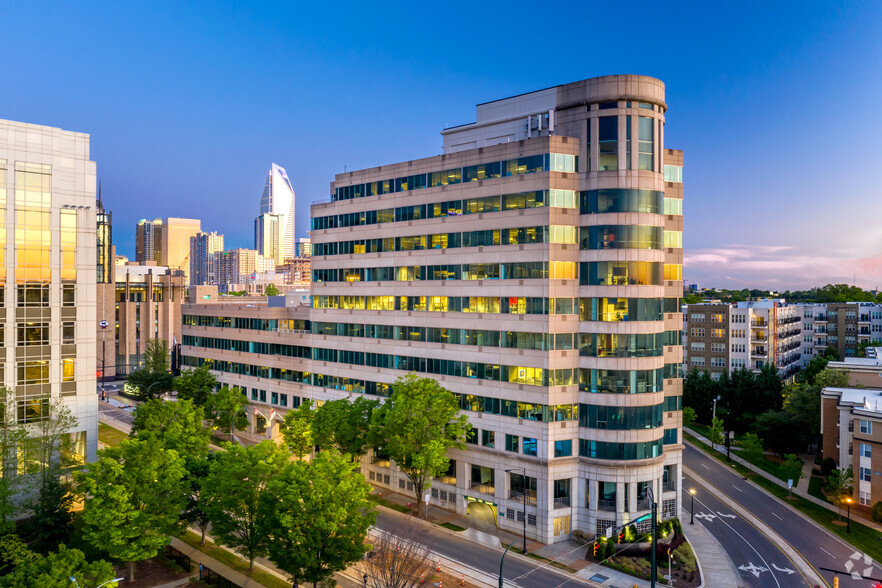 901 W Trade St, Charlotte, NC en alquiler - Foto del edificio - Imagen 2 de 9