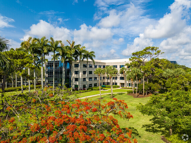 Más detalles para 800 Fairway Dr, Deerfield Beach, FL - Oficinas en alquiler