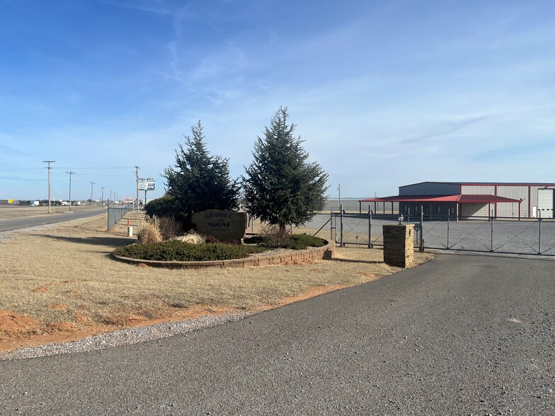 5500 S Frontage Rd, Weatherford, OK en alquiler - Foto principal - Imagen 1 de 18