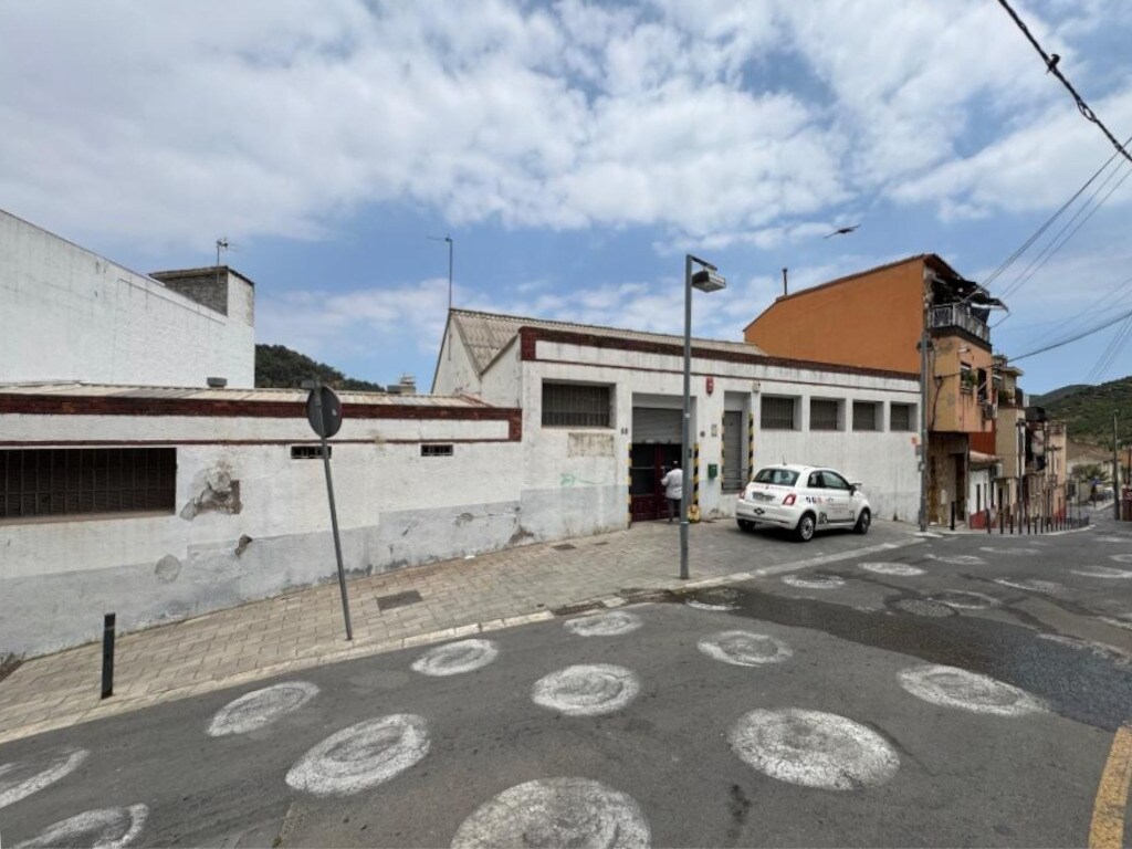 Nave en Montcada i Reixac, Barcelona en venta Foto principal- Imagen 1 de 1