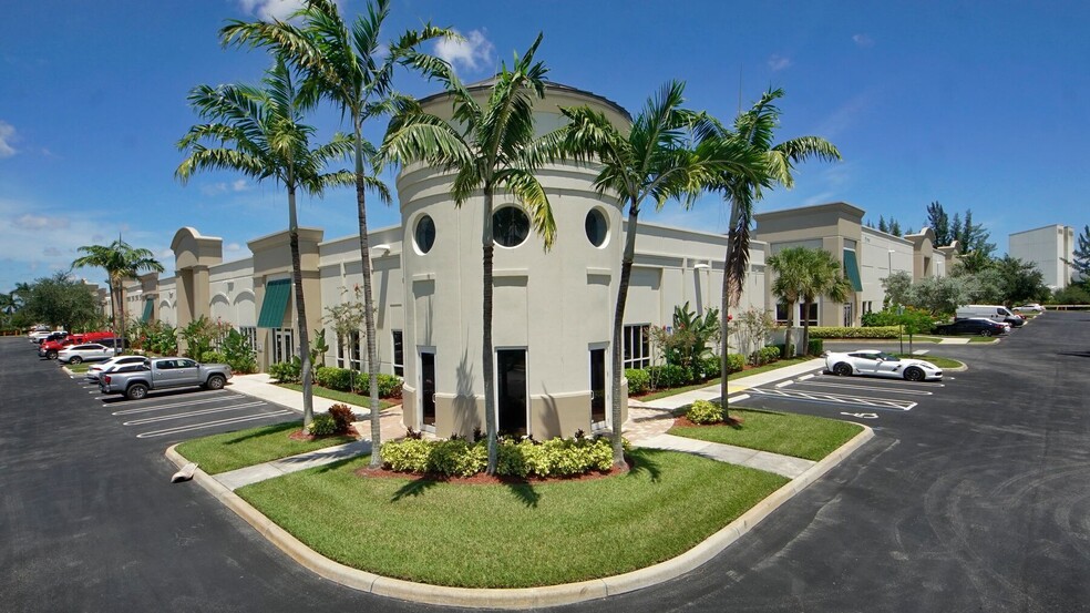 1700 NW 15th Ave, Pompano Beach, FL en alquiler - Foto del edificio - Imagen 3 de 19