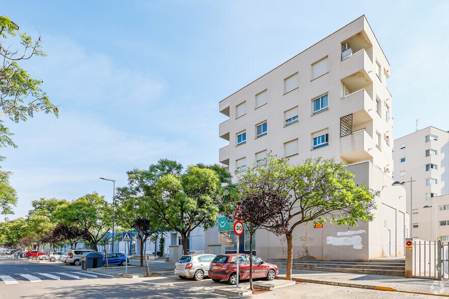Local en Paterna, Valencia en alquiler - Foto del edificio - Imagen 2 de 2
