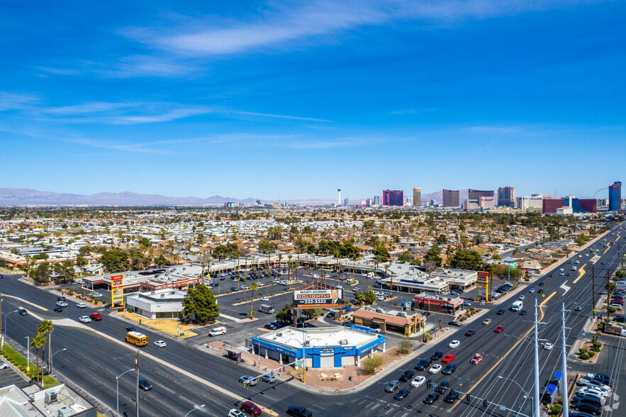 4850 W Flamingo Rd, Las Vegas, NV en alquiler - Foto del edificio - Imagen 1 de 15