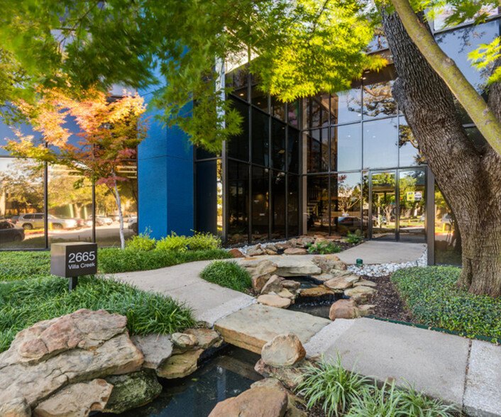 2665 Villa Creek Dr, Dallas, TX en alquiler - Foto del edificio - Imagen 2 de 6