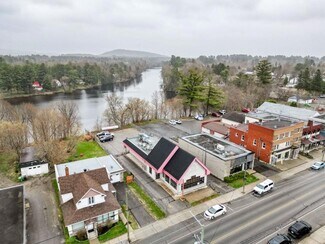 Más detalles de 3670 Rue Queen, Rawdon, QC - Local en venta
