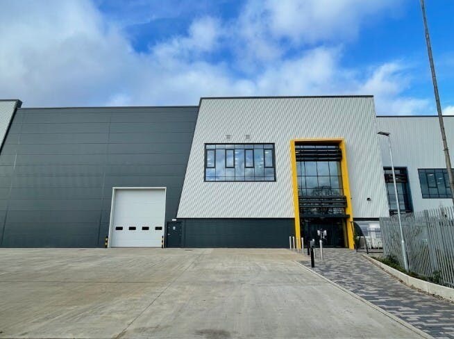 Unit 1-3 Tewin Rd, Welwyn Garden City en alquiler - Foto del edificio - Imagen 3 de 9