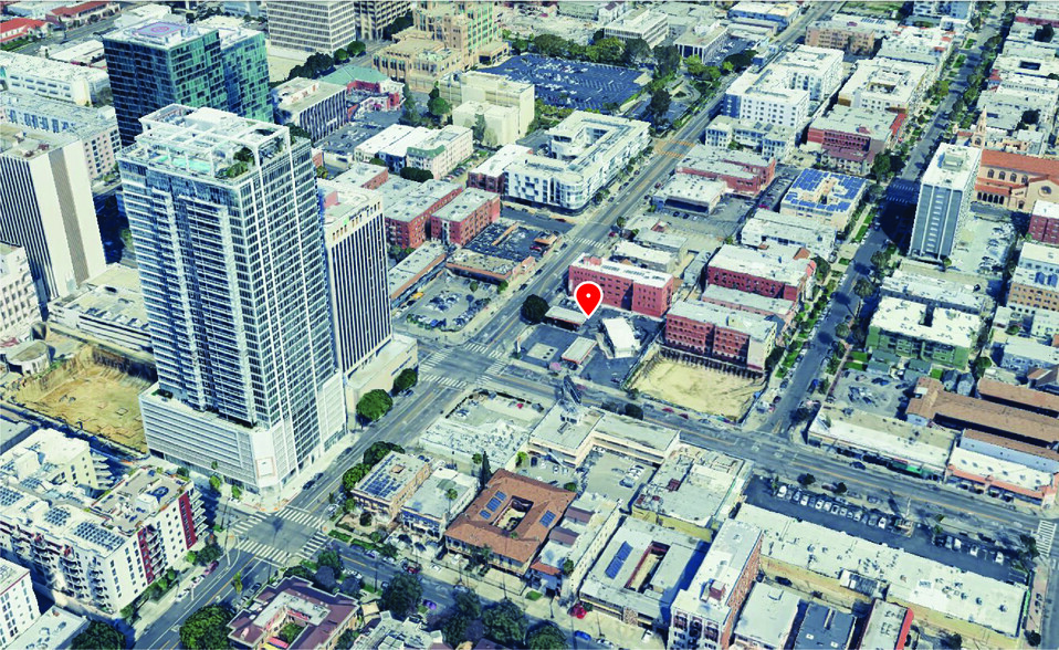 700 S Vermont Ave, Los Angeles, CA en venta - Foto del edificio - Imagen 3 de 19