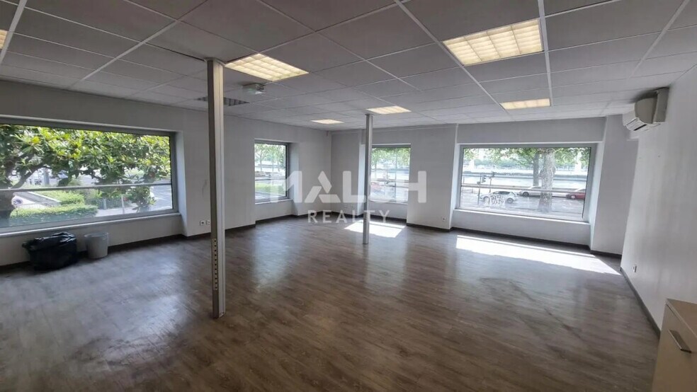 Local en Lyon en alquiler - Foto del interior - Imagen 2 de 24