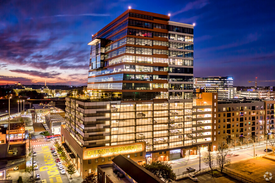 223 S West St, Raleigh, NC en alquiler - Foto del edificio - Imagen 1 de 35