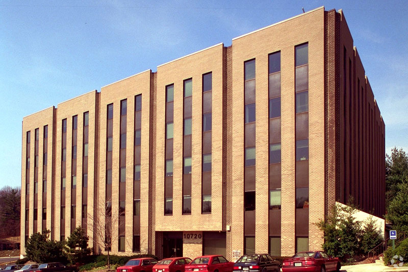 10720 Columbia Pike, Silver Spring, MD en alquiler - Foto del edificio - Imagen 2 de 15