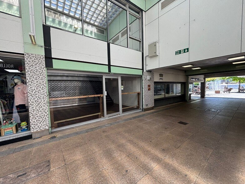 1-18 Church Arcade, Bedford en alquiler - Foto del edificio - Imagen 3 de 55