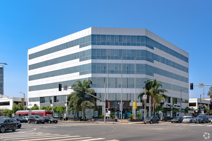 14500 Roscoe Blvd, Panorama City, CA en alquiler - Foto del edificio - Imagen 1 de 6