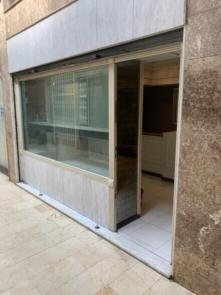Local en Novelda en venta - Foto del edificio - Imagen 2 de 7