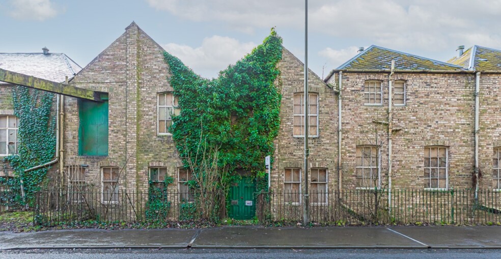 Edinburgh Rd, Galashiels en venta - Foto del edificio - Imagen 2 de 3