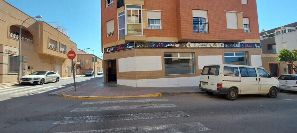 Local en El Ejido, Almería en venta - Foto del edificio - Imagen 2 de 11
