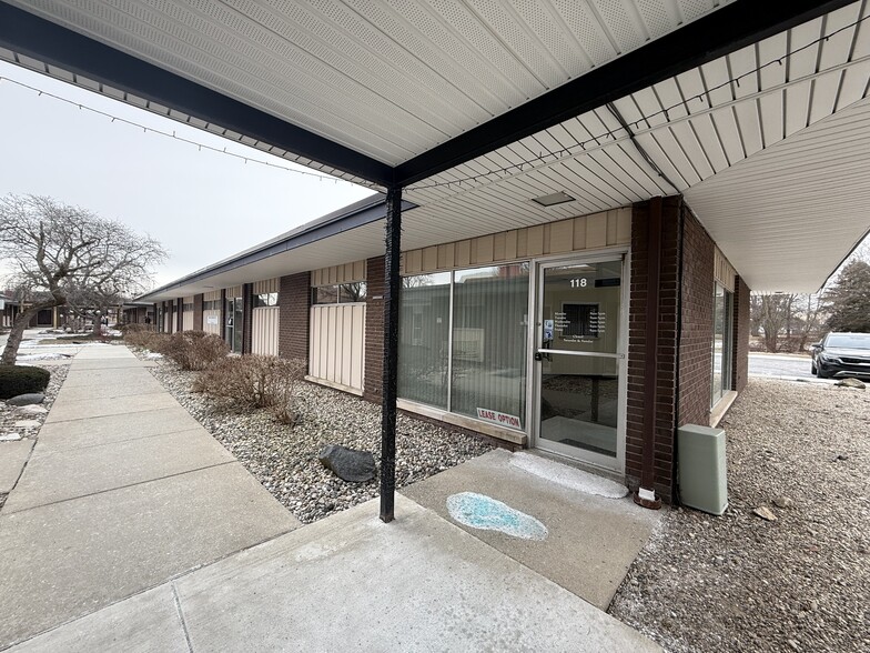 118-124 Cole Rd, Monroe, MI en venta - Foto del edificio - Imagen 2 de 10