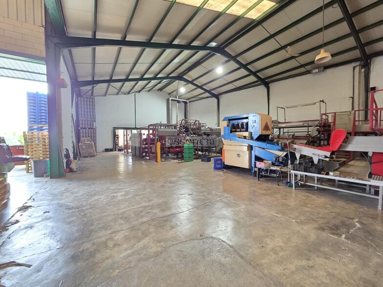 Nave en València en venta - Foto del edificio - Imagen 2 de 18