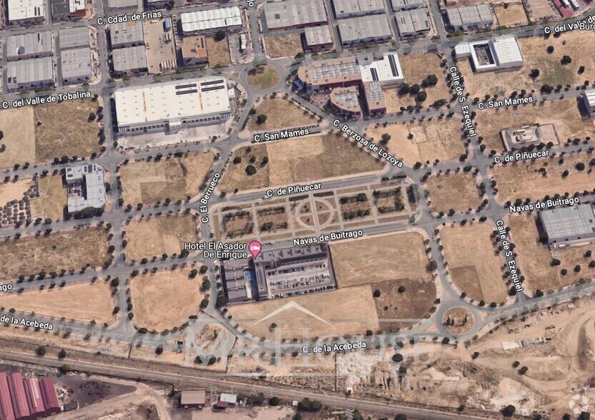 Calle de Piñuécar, 57, Madrid, Madrid en venta - Foto del edificio - Imagen 2 de 2