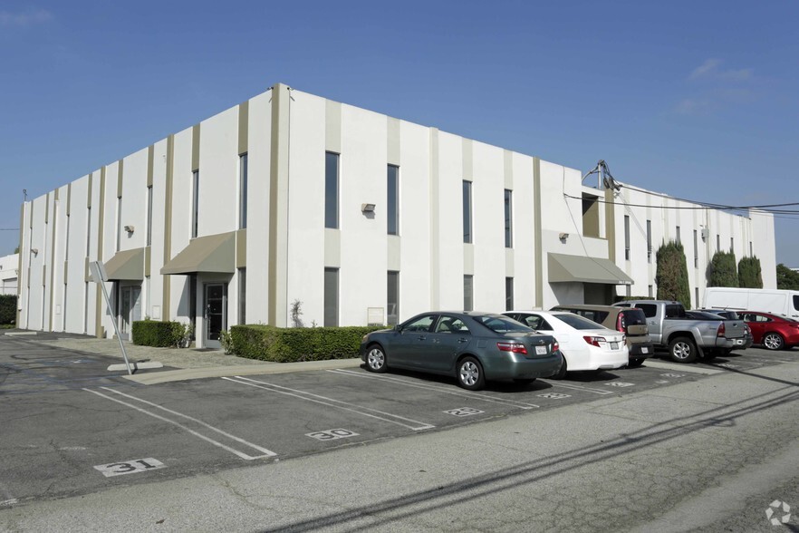 3450 E Spring St, Long Beach, CA en alquiler - Foto del edificio - Imagen 2 de 11