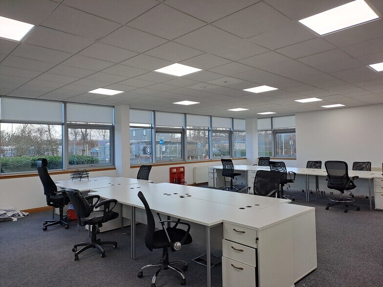 300 Springhill Pky, Baillieston en alquiler - Foto del interior - Imagen 2 de 7