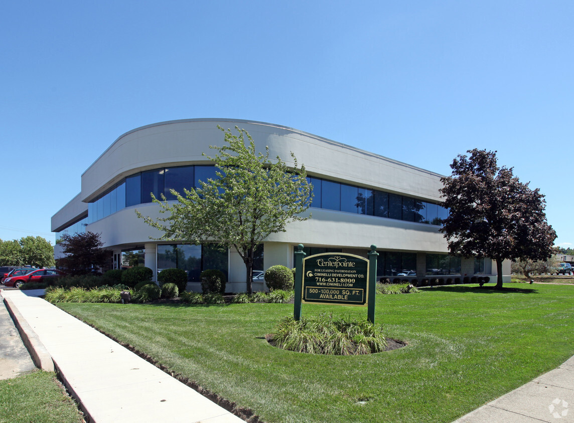 150 Essjay Rd, Buffalo, NY en alquiler Foto del edificio- Imagen 1 de 21