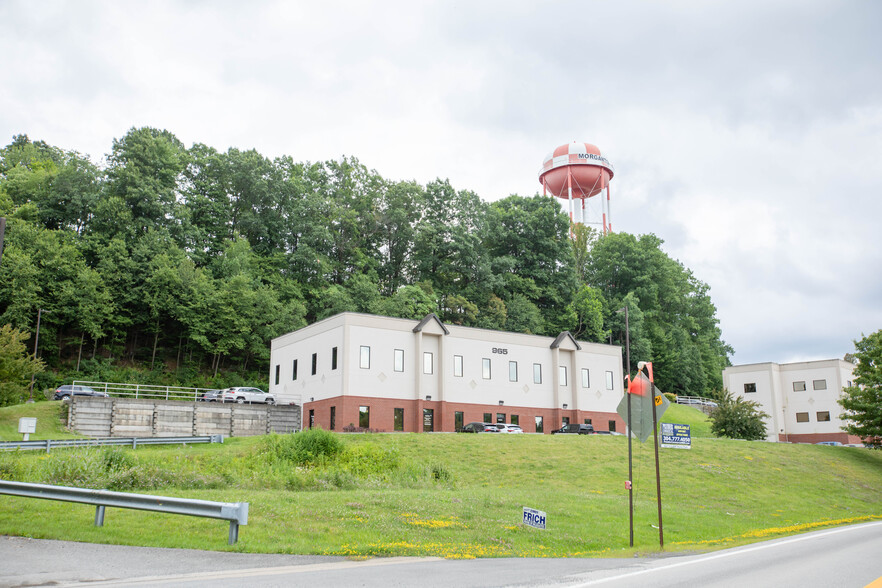 965 Hartman Run Rd, Morgantown, WV en alquiler - Foto del edificio - Imagen 3 de 31