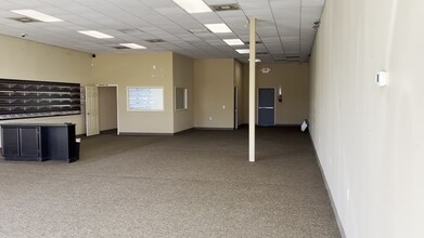 1807 E Broadway, Pearland, TX en alquiler - Vídeo de anuncio comercial 