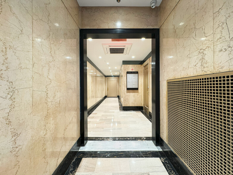 49 W 38th St, New York, NY en alquiler - Lobby - Imagen 3 de 5