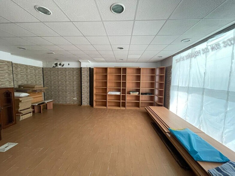 Local en Ferrol en venta - Foto del interior - Imagen 3 de 20