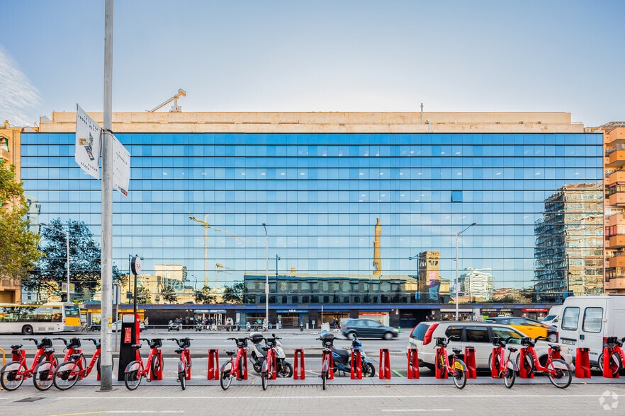 Gran Vía de les Corts Catalanes, 170-184, Barcelona, Barcelona en alquiler - Foto principal - Imagen 1 de 5