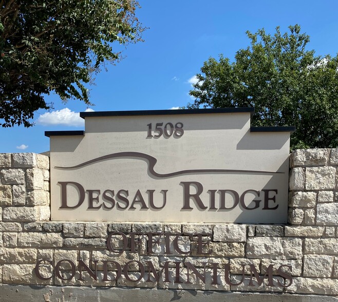 1508 Dessau Ridge Ln, Austin, TX en venta - Foto del edificio - Imagen 2 de 2