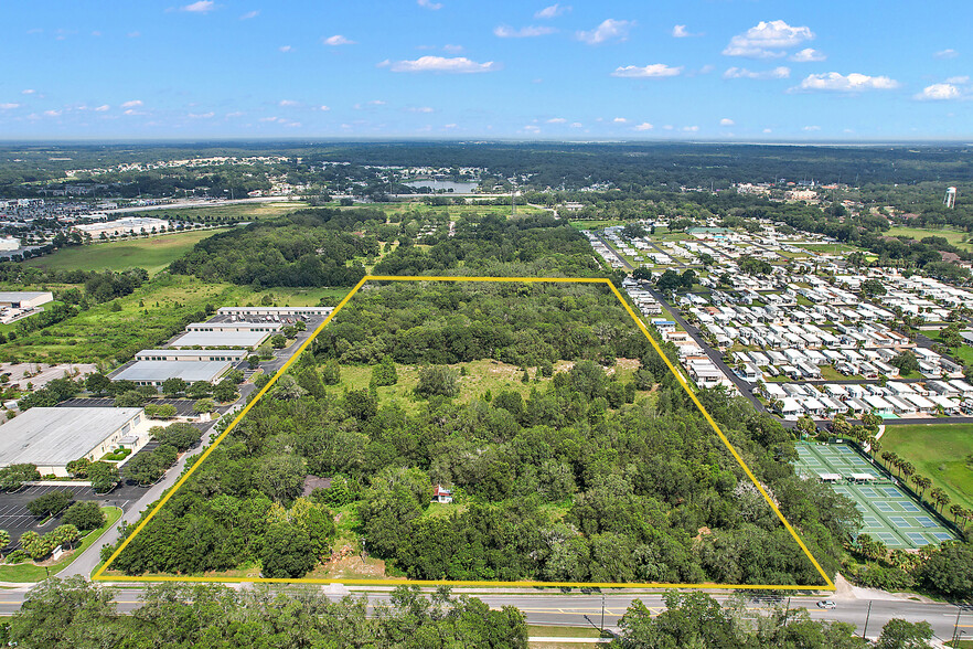 451 Rolling Acres Rd, Lady Lake, FL en venta - Foto del edificio - Imagen 2 de 5