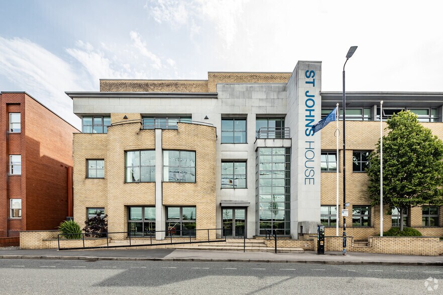 Barrington Rd, Altrincham en alquiler - Foto del edificio - Imagen 2 de 3