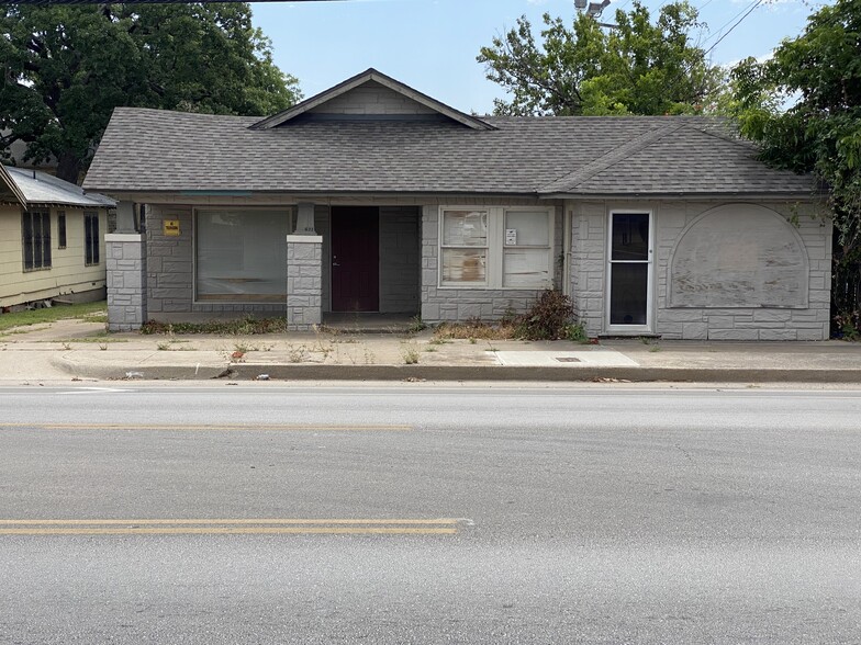 522 N Sylvania Ave, Fort Worth, TX en alquiler - Foto del edificio - Imagen 1 de 9