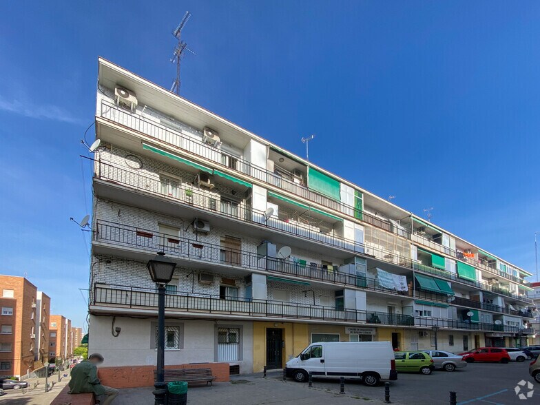 Calle Guipúzcoa, 6, Alcorcón, Madrid en venta - Foto del edificio - Imagen 2 de 2