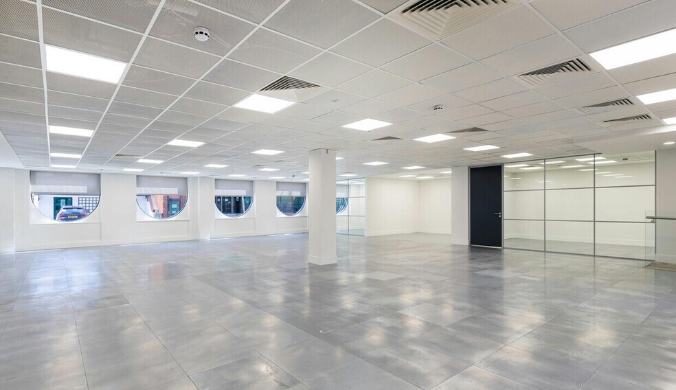 27-41 Church St W, Woking en alquiler - Foto del edificio - Imagen 2 de 22