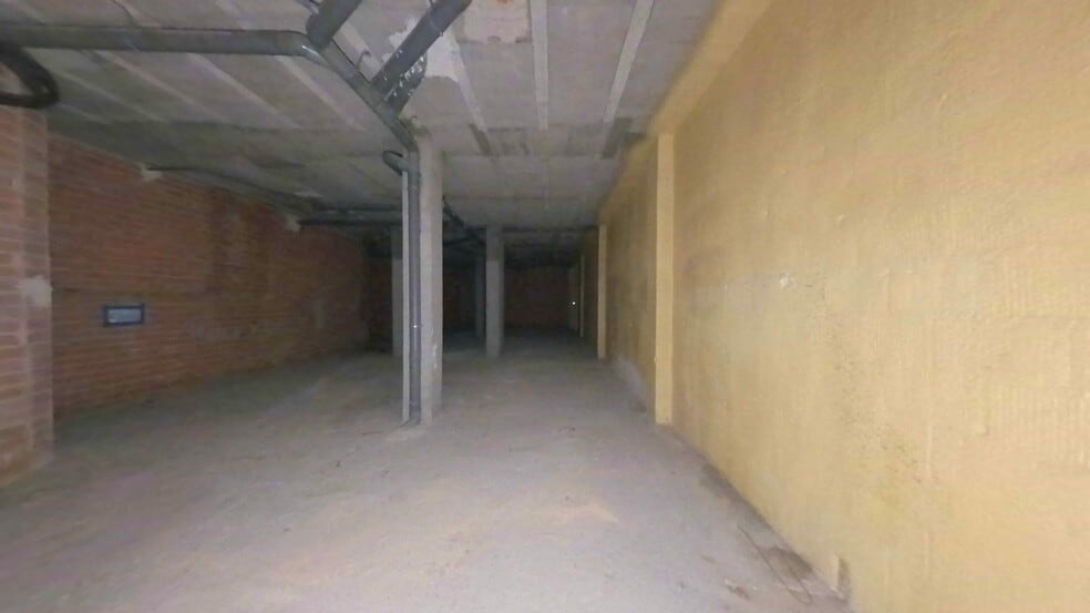 Avenida Diagonal V Centenario, Illueca, Zaragoza en venta - Foto del edificio - Imagen 3 de 27