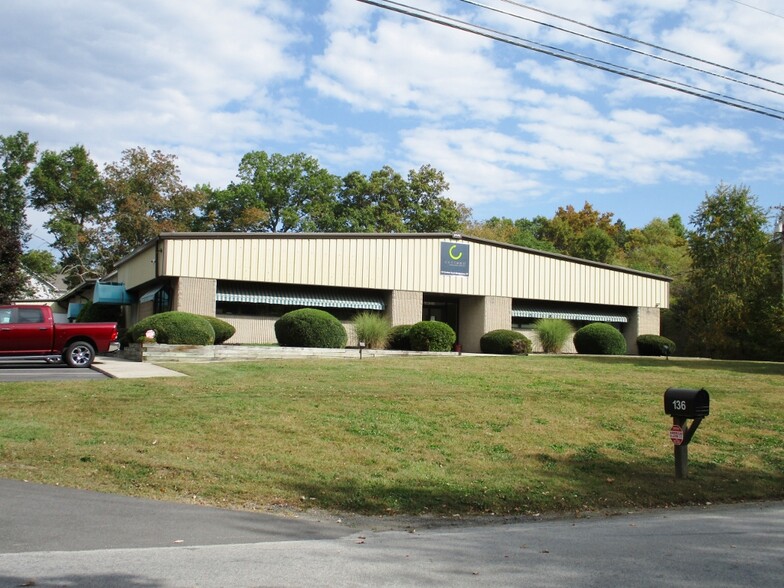 136 Bracken Rd, Montgomery, NY en alquiler - Foto del edificio - Imagen 3 de 31