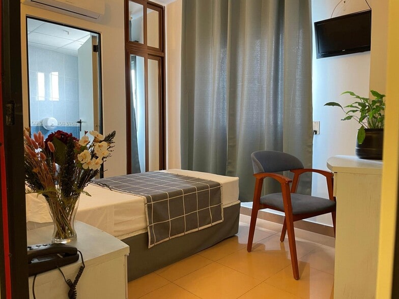 Local en Granada en venta - Foto del interior - Imagen 2 de 6